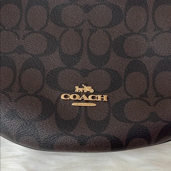 Coach Payton Hobo in Signature Canvas - Picture 4 of 7